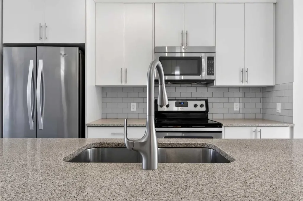 30 Sage Bluff Gate NW Calgary AB T3R 0Y9