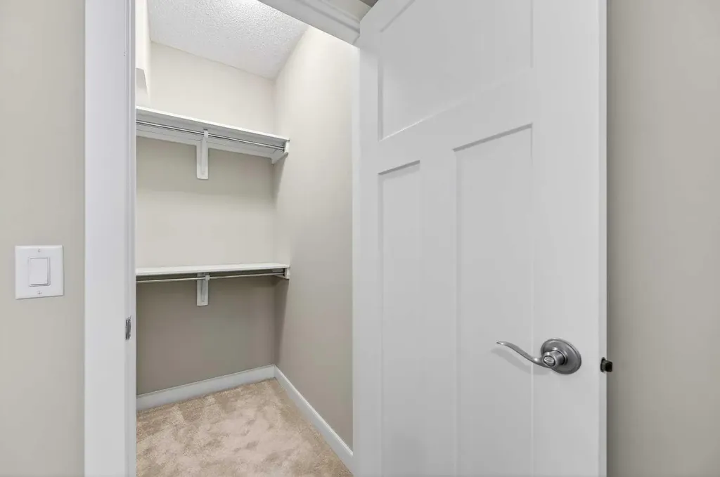 30 Sage Bluff Gate NW Calgary AB T3R 0Y9