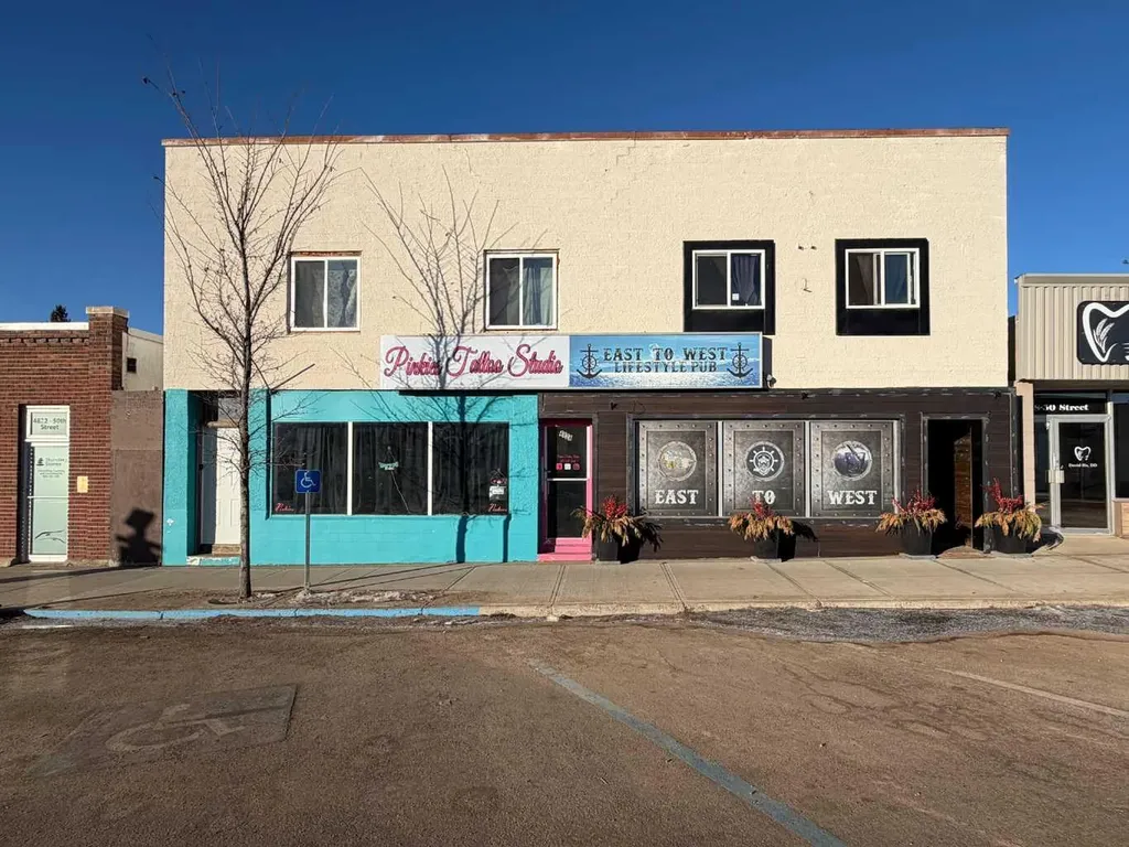 4824 50 Street Stettler AB T0C 2L0