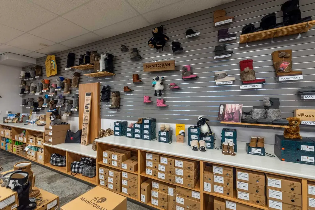 4305 57 Avenue Lloydminster AB T9V 1Y4