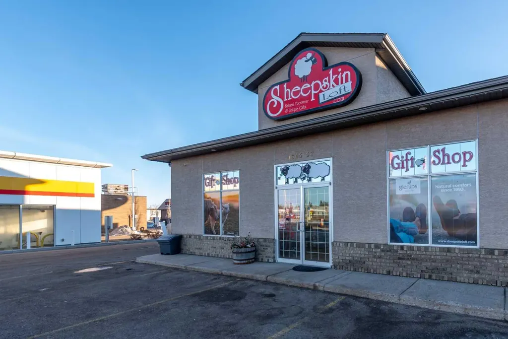 4305 57 Avenue Lloydminster AB T9V 1Y4