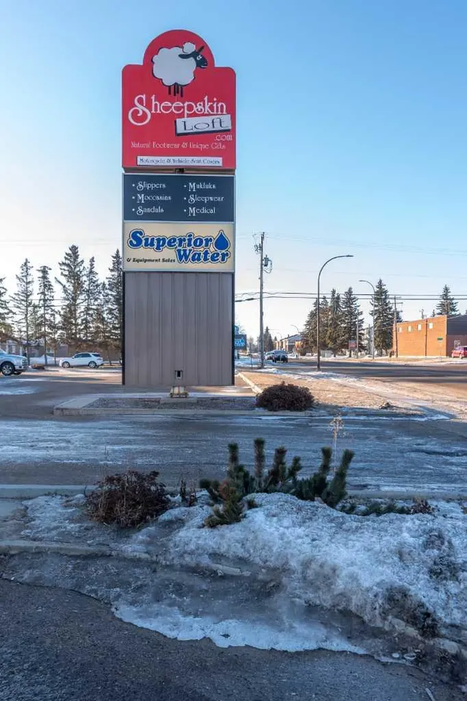 4305 57 Avenue Lloydminster AB T9V 1Y4