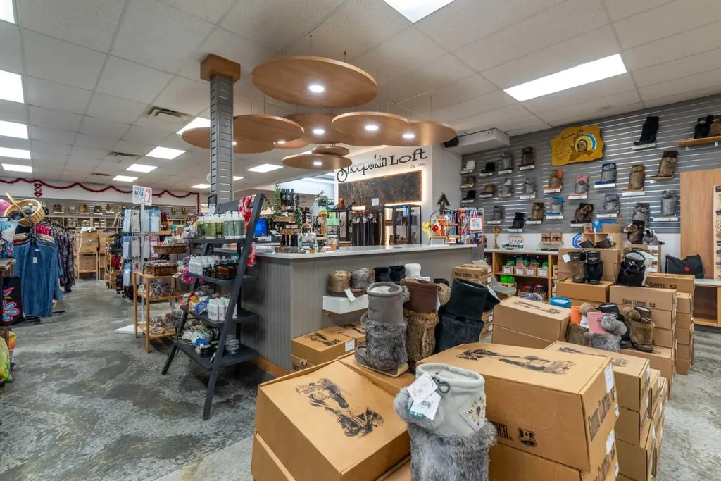 4305 57 Avenue Lloydminster AB T9V 1Y4