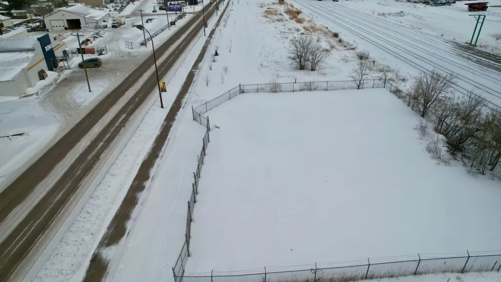 4719 Railway Avenue Vermilion AB T9X 1E6