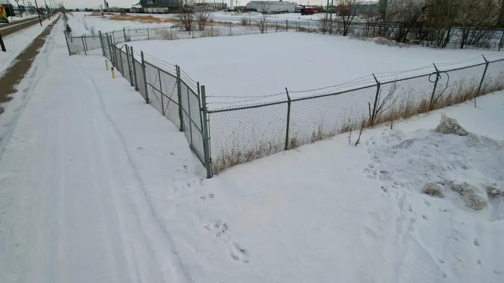 4719 Railway Avenue Vermilion AB T9X 1E6