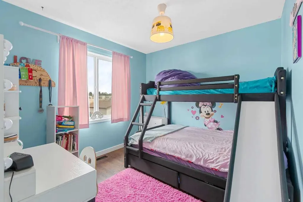 1552 Mcalpine Street Carstairs AB T0M 0N0