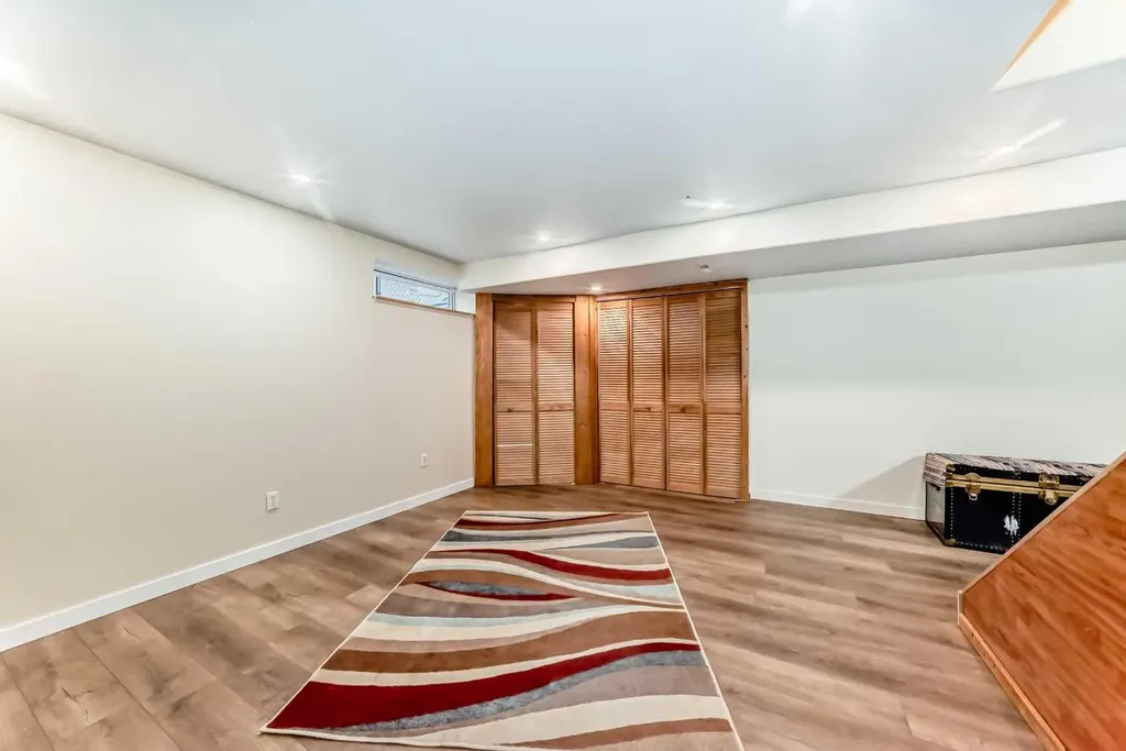66 Tuscany Hills Point NW Calgary AB T3L 2C7