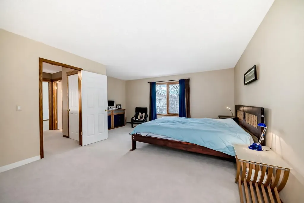 66 Tuscany Hills Point NW Calgary AB T3L 2C7