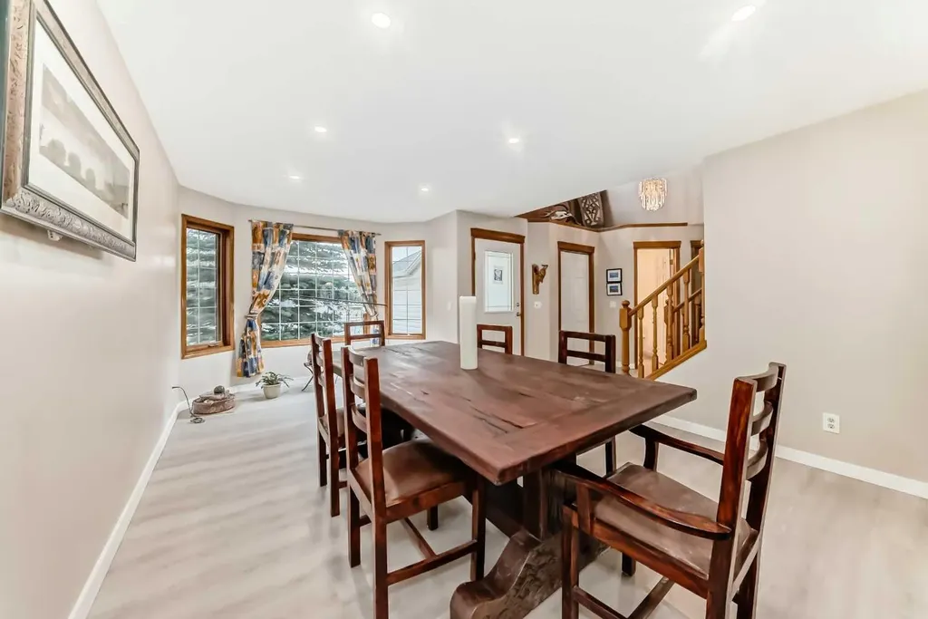 66 Tuscany Hills Point NW Calgary AB T3L 2C7