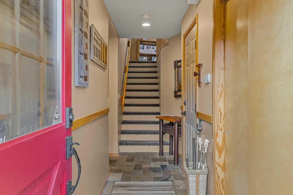 216 Bow River Drive Harvie Heights AB T1W 2W2