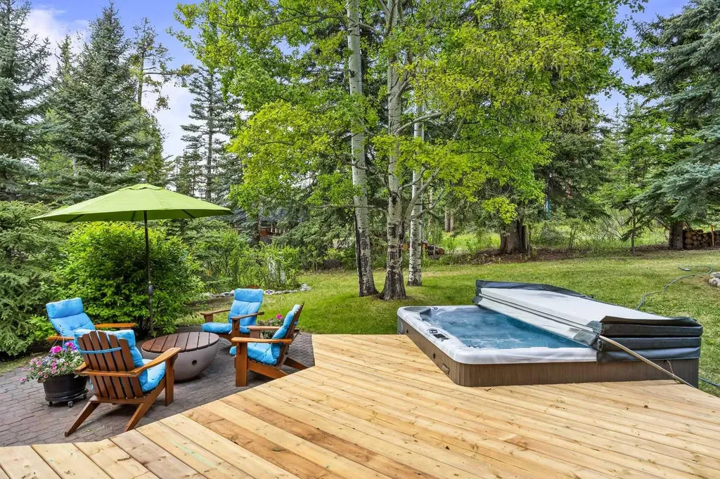 216 Bow River Drive Harvie Heights AB T1W 2W2