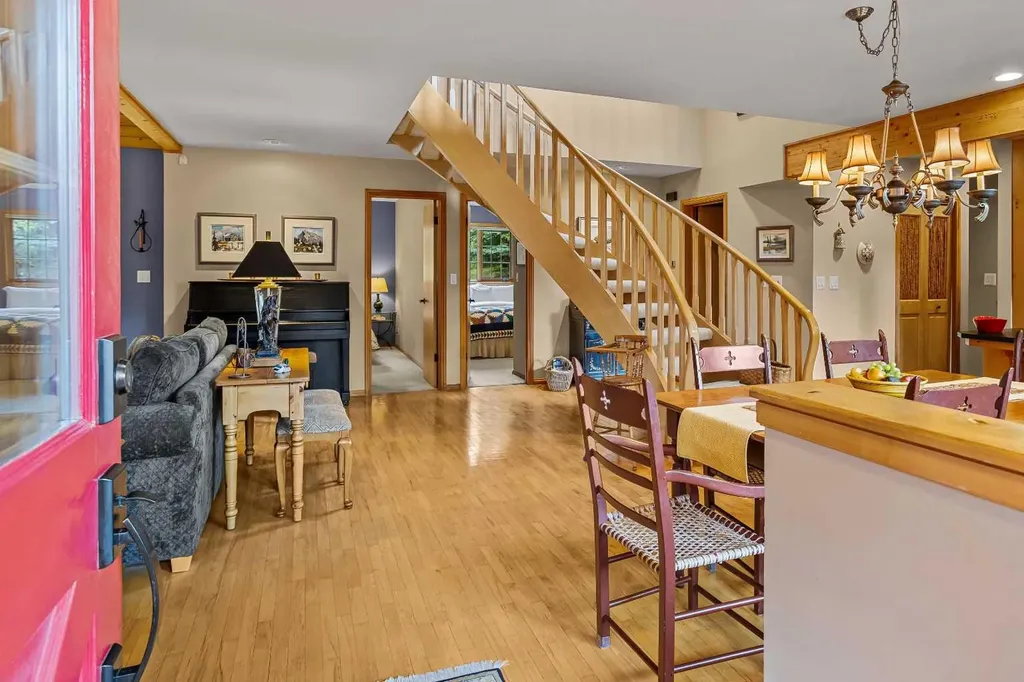 216 Bow River Drive Harvie Heights AB T1W 2W2
