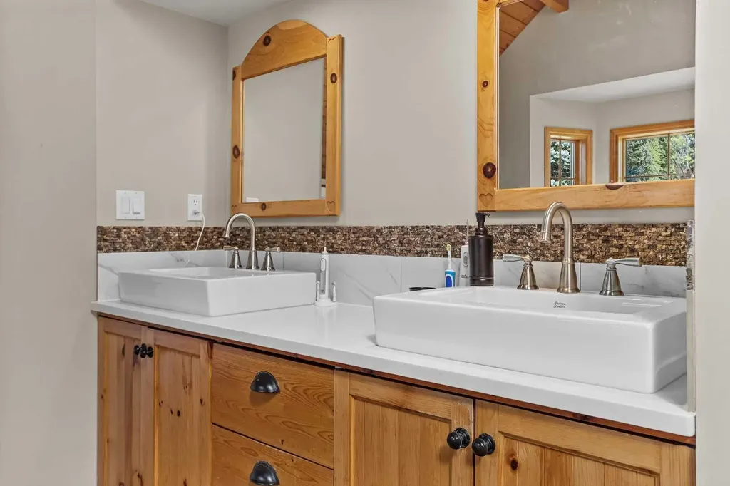 216 Bow River Drive Harvie Heights AB T1W 2W2