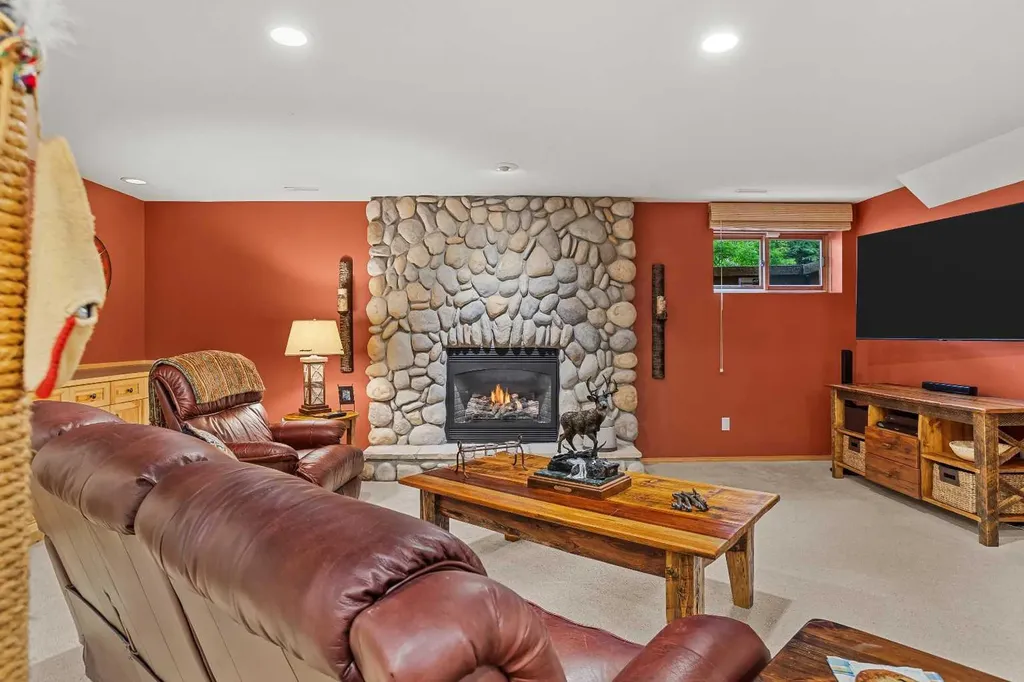 216 Bow River Drive Harvie Heights AB T1W 2W2