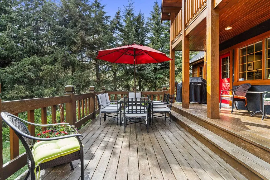 216 Bow River Drive Harvie Heights AB T1W 2W2
