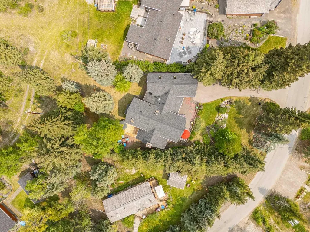 216 Bow River Drive Harvie Heights AB T1W 2W2