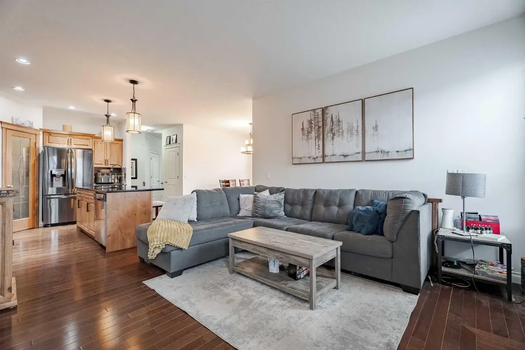 2937 Prairie Springs Grove SW Airdrie AB T4B 0E7