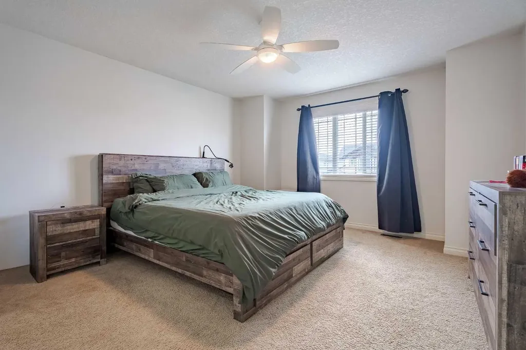 2937 Prairie Springs Grove SW Airdrie AB T4B 0E7