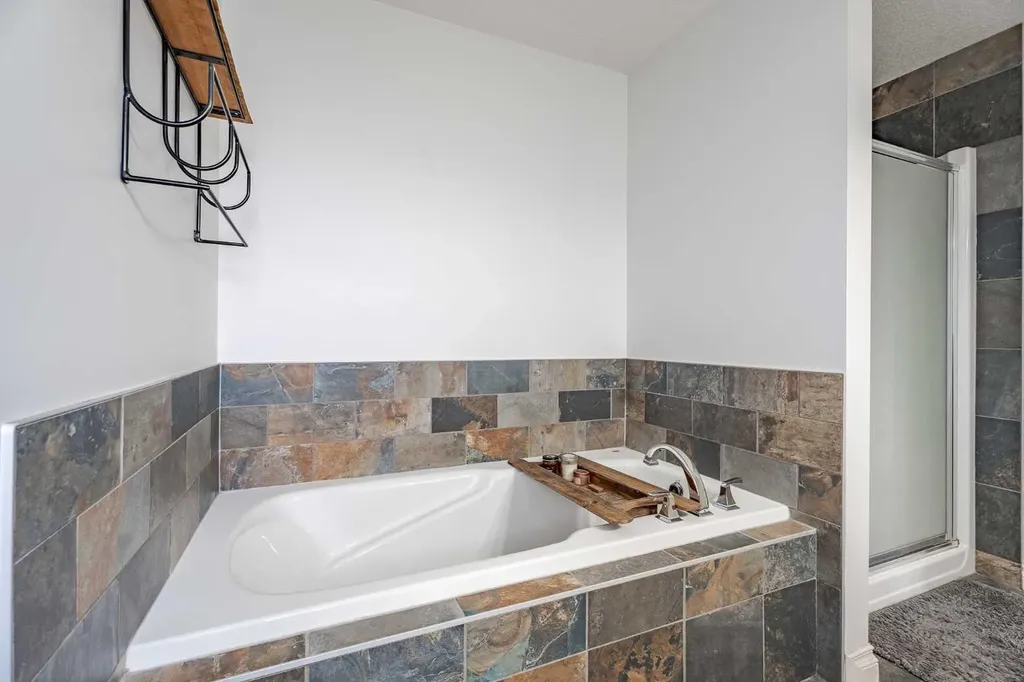 2937 Prairie Springs Grove SW Airdrie AB T4B 0E7