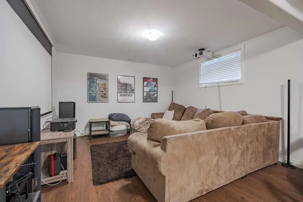 2937 Prairie Springs Grove SW Airdrie AB T4B 0E7