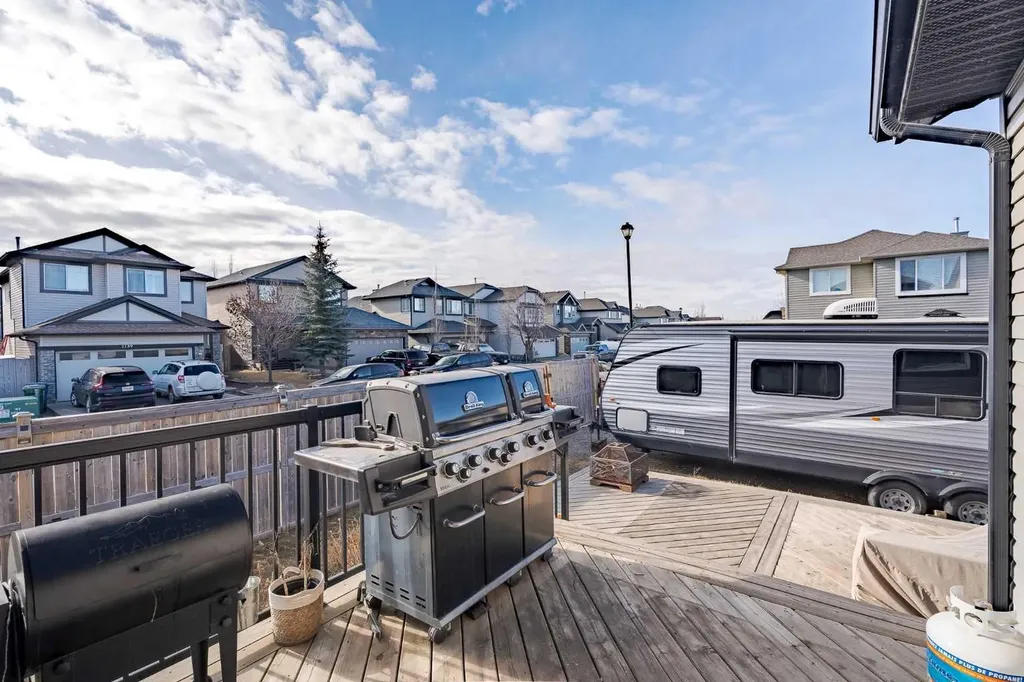 2937 Prairie Springs Grove SW Airdrie AB T4B 0E7