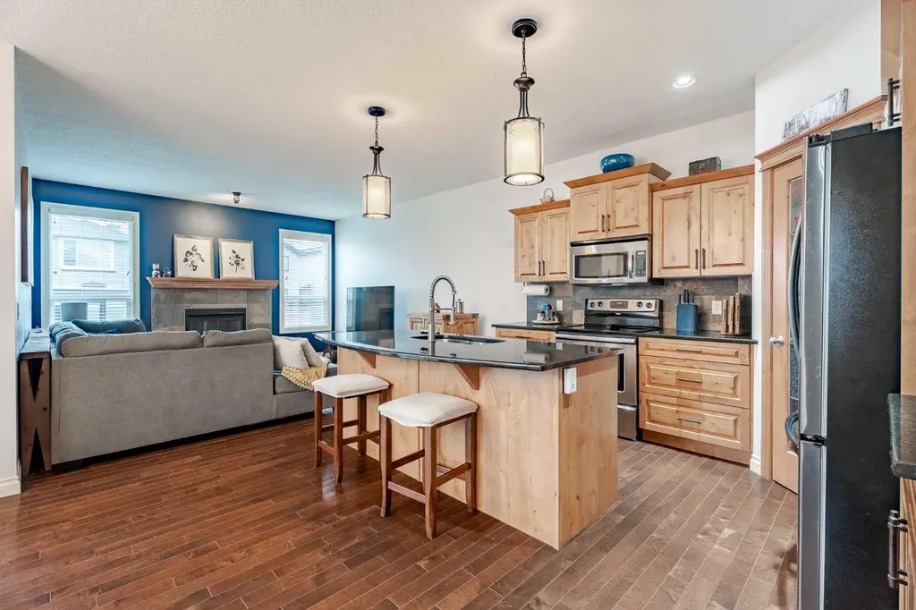 2937 Prairie Springs Grove SW Airdrie AB T4B 0E7