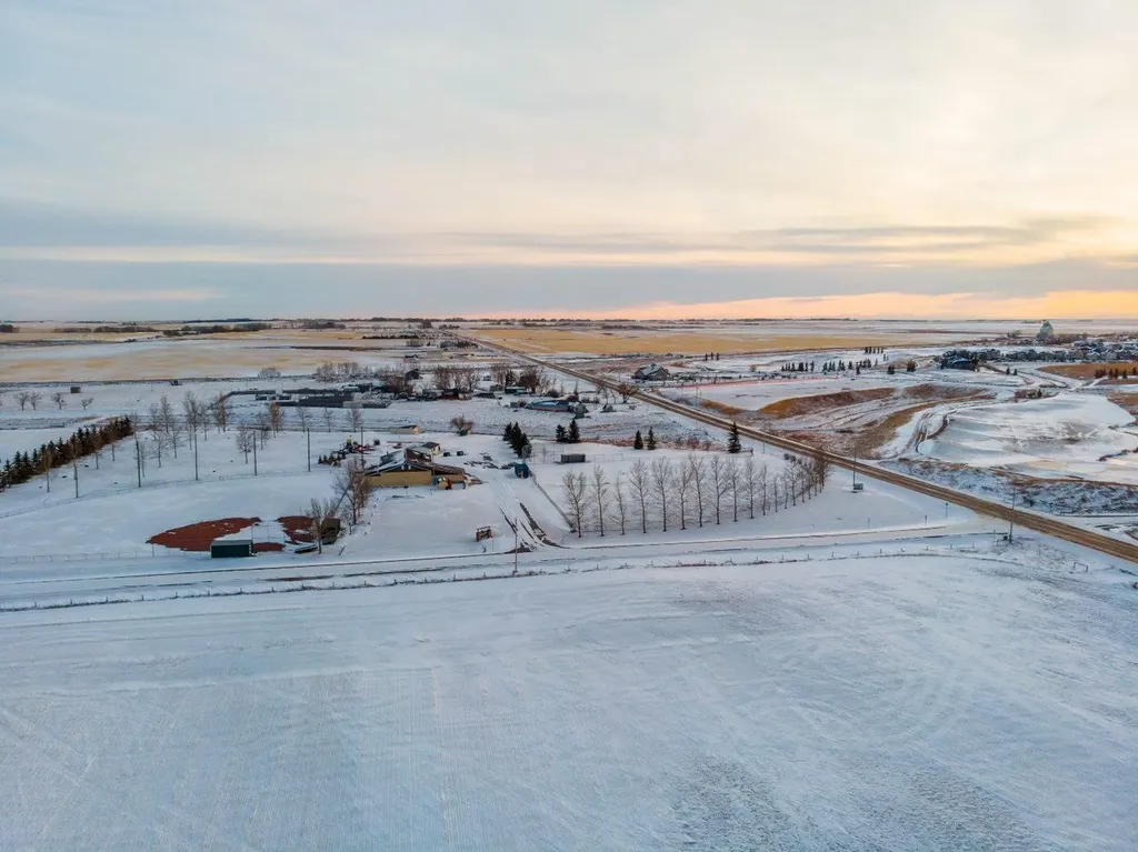 W4R26T25S16QNE Range Road 264 Range Rural Wheatland County AB T0J 0Y0