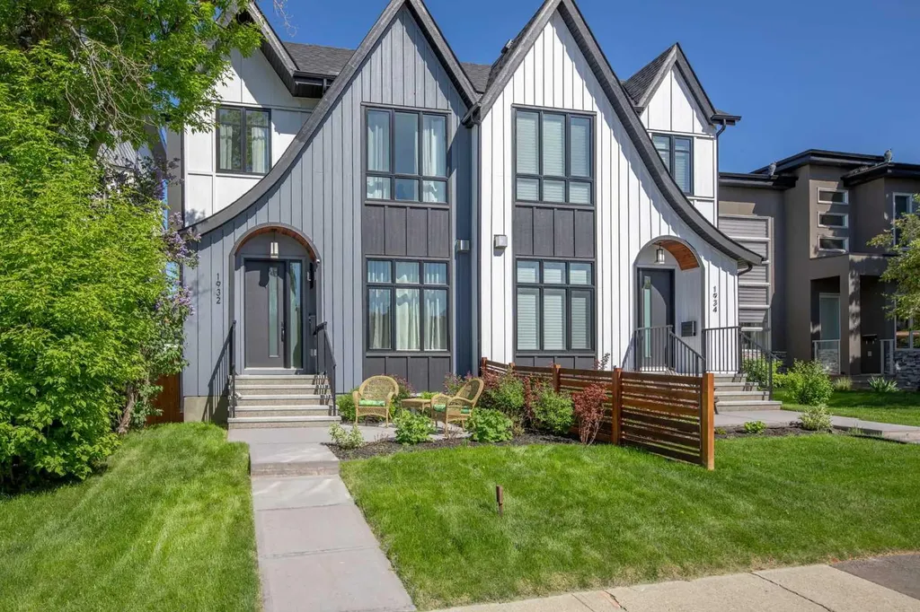 1932 27 Street SW Calgary AB T3E 2E5
