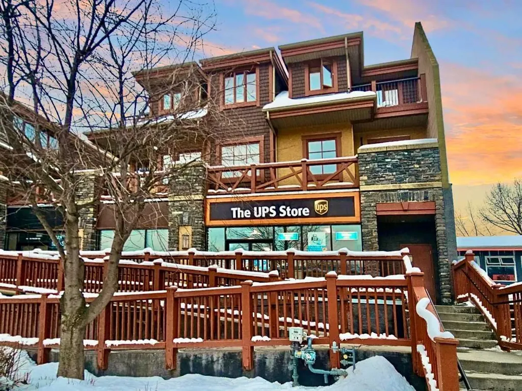 743 Railway Avenue Canmore AB T3H 3C4