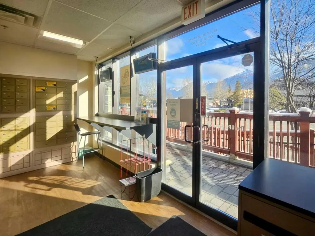 743 Railway Avenue Canmore AB T3H 3C4
