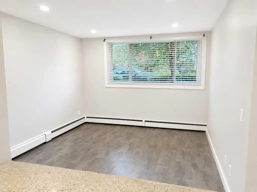 1817 16 Street SW Calgary AB T2T 4E3