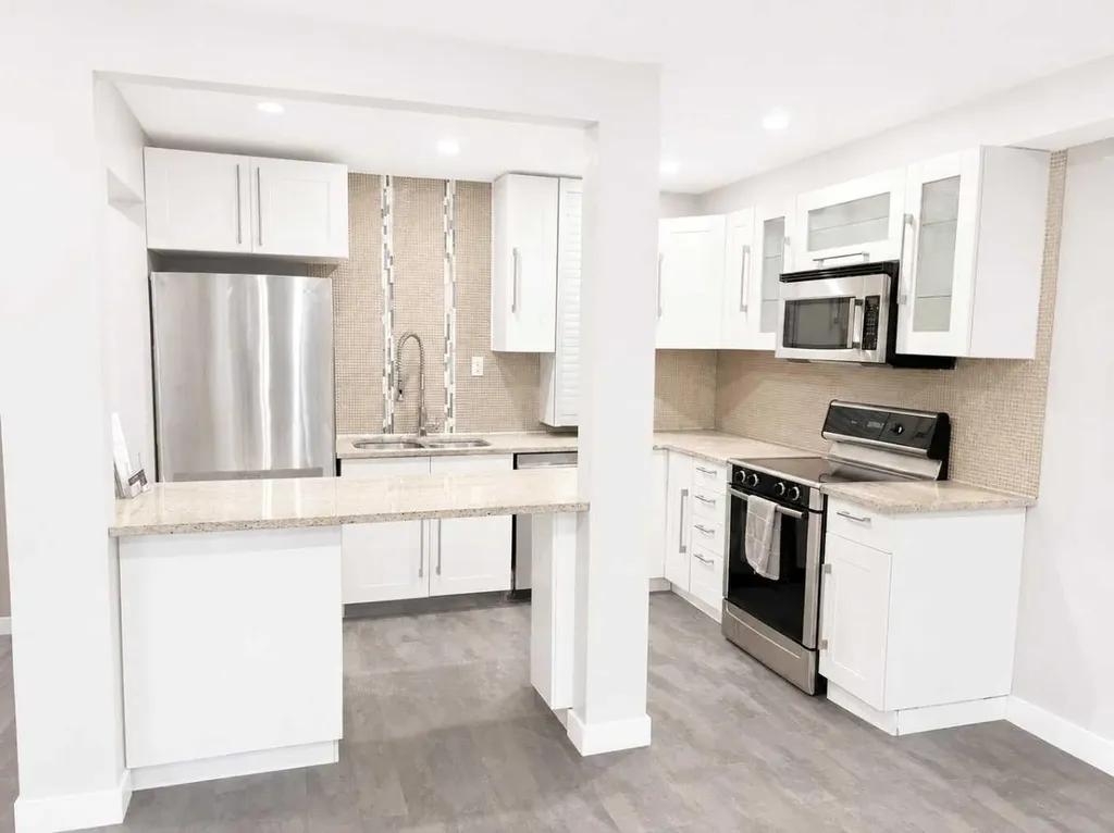 1817 16 Street SW Calgary AB T2T 4E3