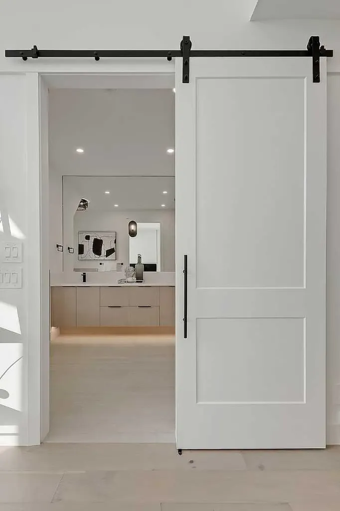 2216 35 Street SW Calgary AB T3E 2X8