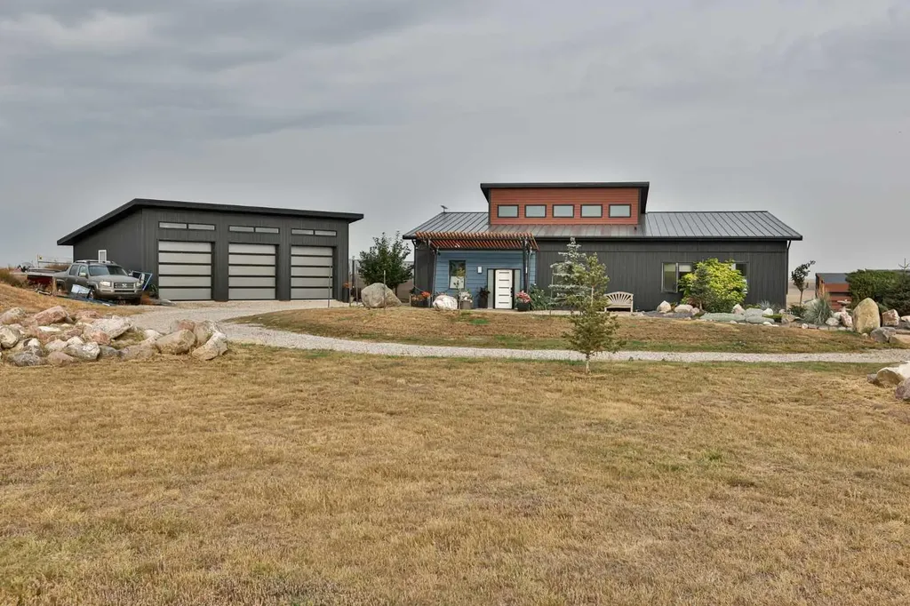 309 Alta Vista Boulevard Carmangay AB T0L 0N0
