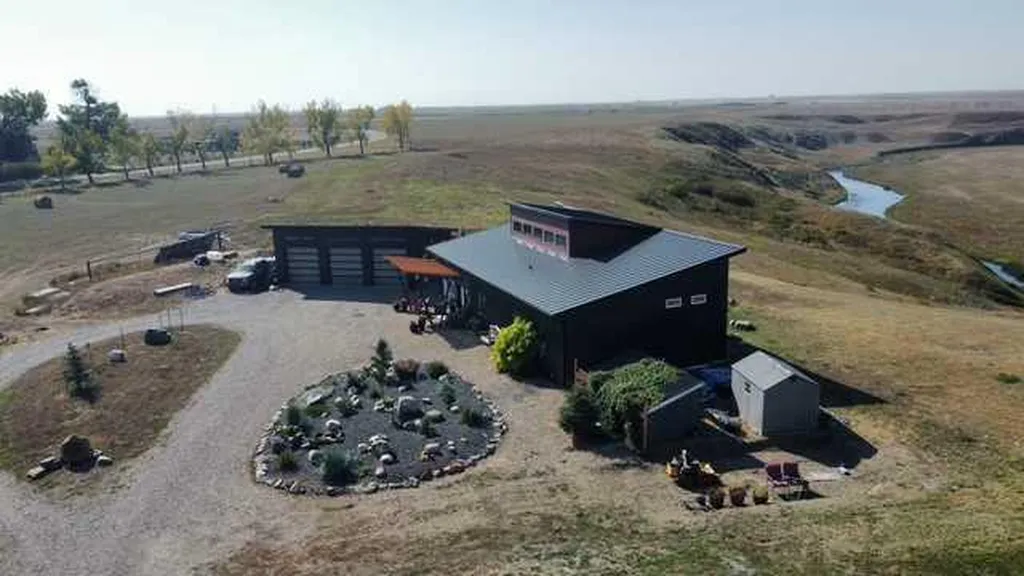 309 Alta Vista Boulevard Carmangay AB T0L 0N0