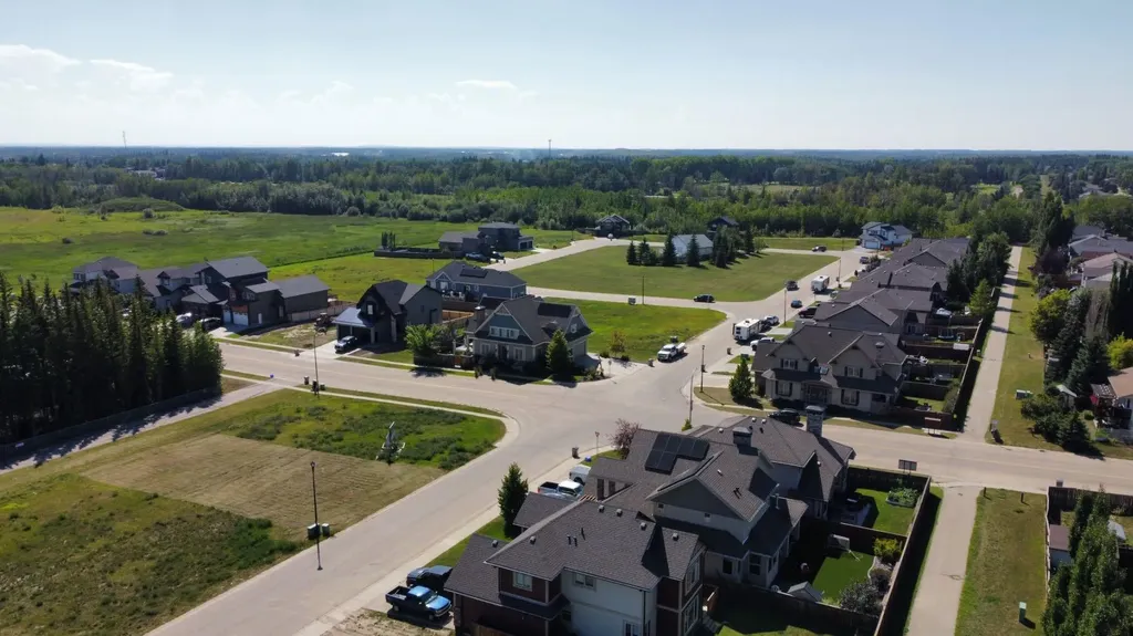 8833 60 Avenue Grande Prairie AB T8W 0J9