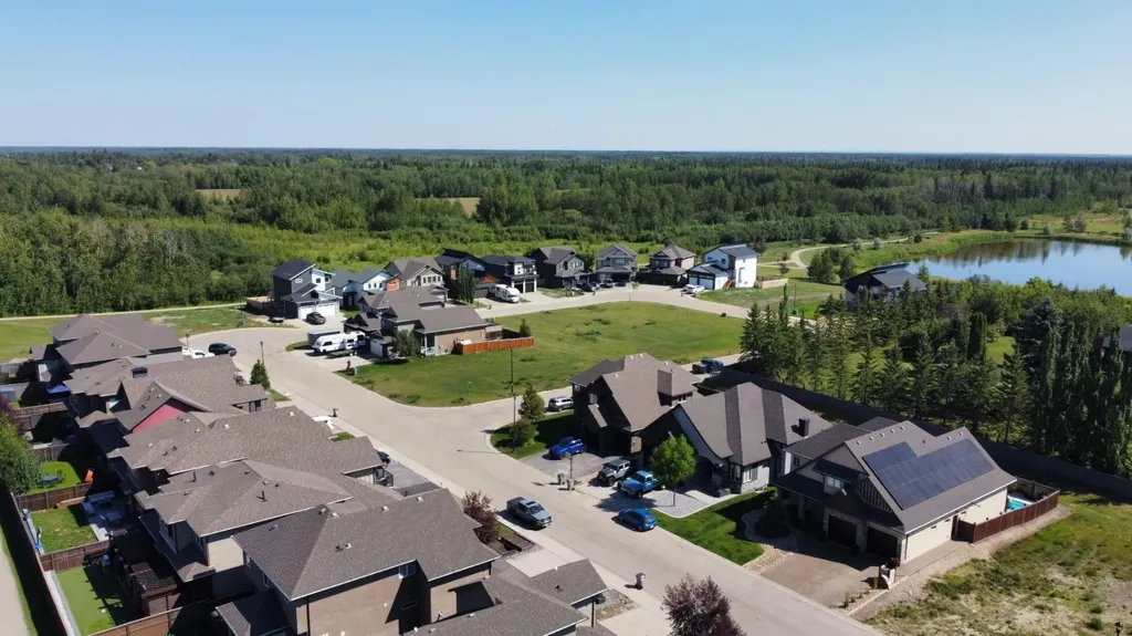 8833 60 Avenue Grande Prairie AB T8W 0J9