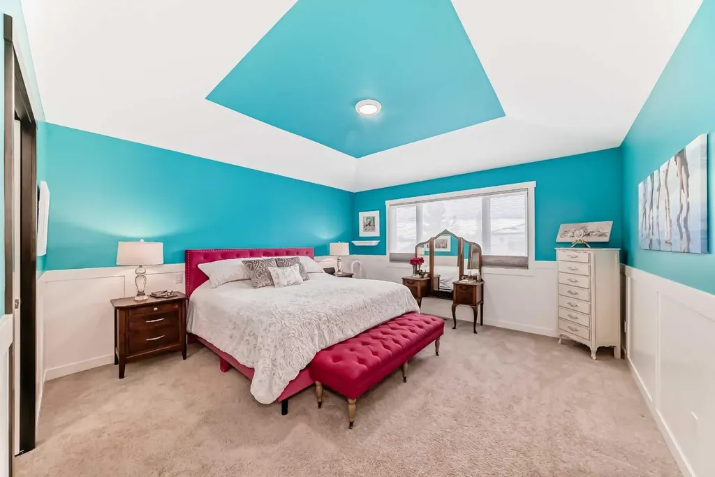 2213 27 Street SW Calgary AB T3E 2E9