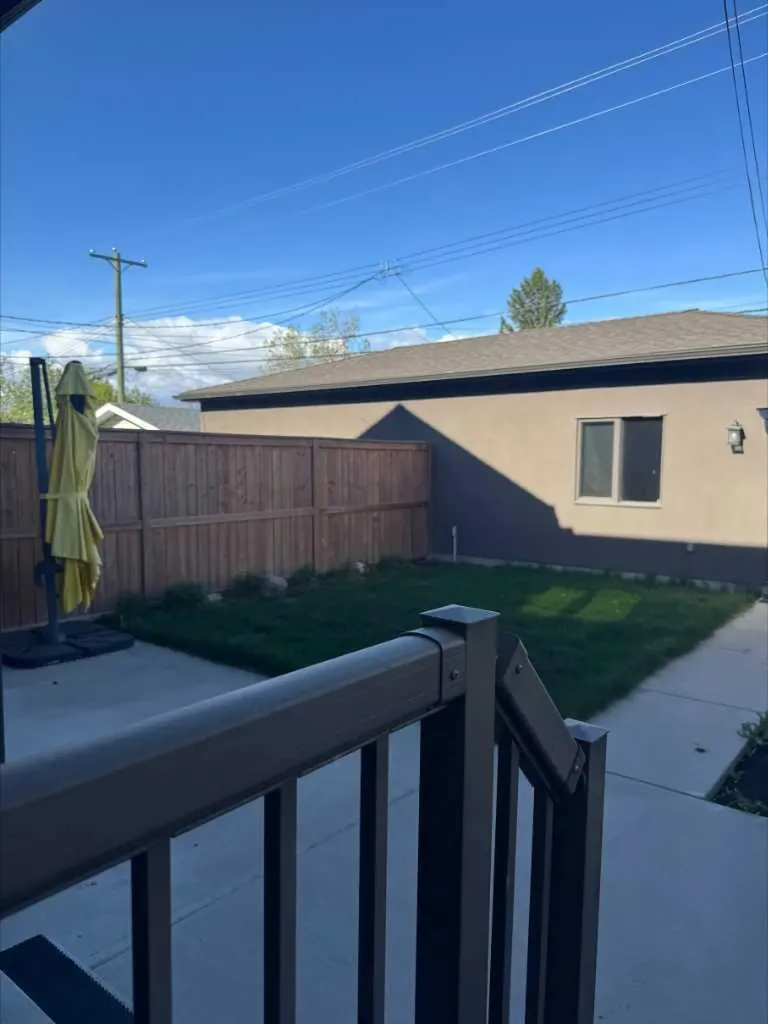 2213 27 Street SW Calgary AB T3E 2E9