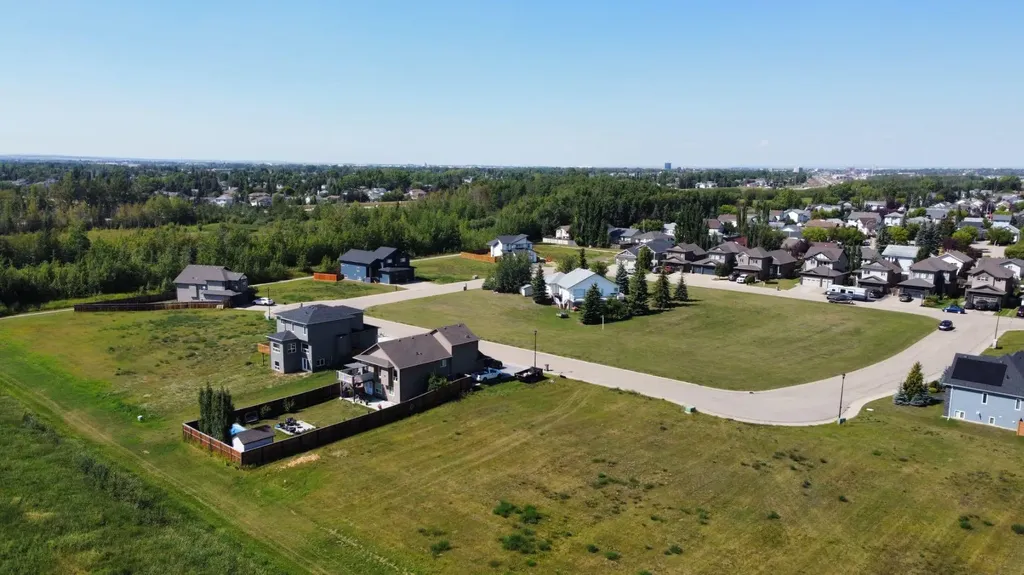 5922 91 Street Grande Prairie AB T8W 0K1