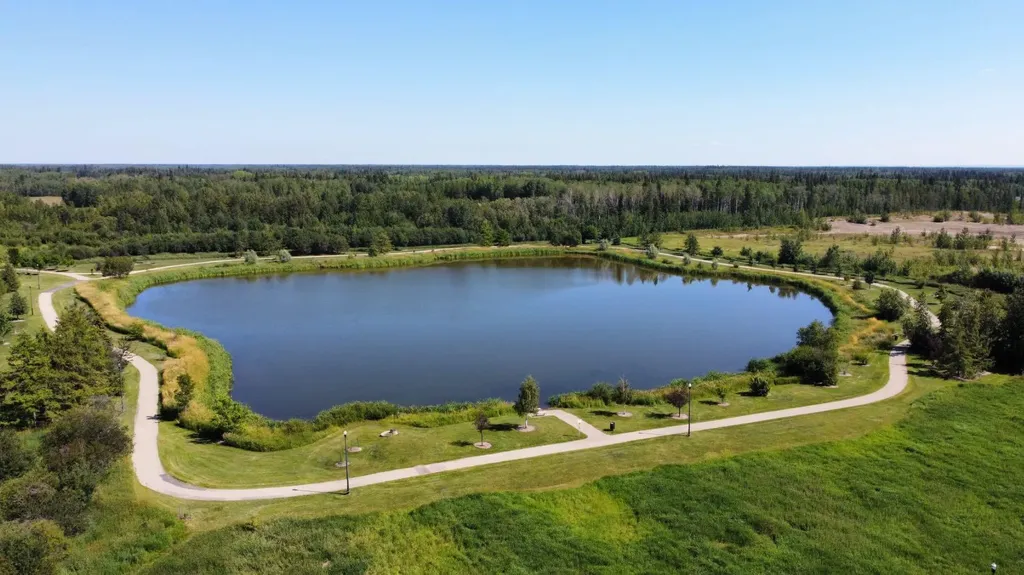 5933 88 Street Grande Prairie AB T8W 0J9