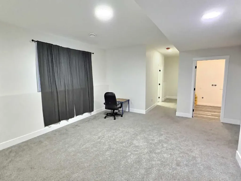 5209 57 Avenue Ponoka AB T4J 1G6