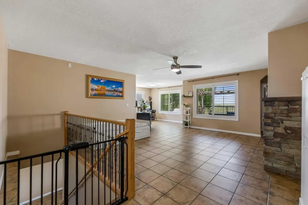 732 1 Avenue Irricana AB T0M1B0
