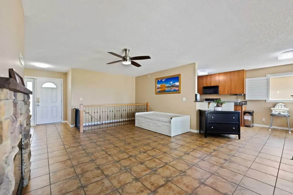 732 1 Avenue Irricana AB T0M1B0