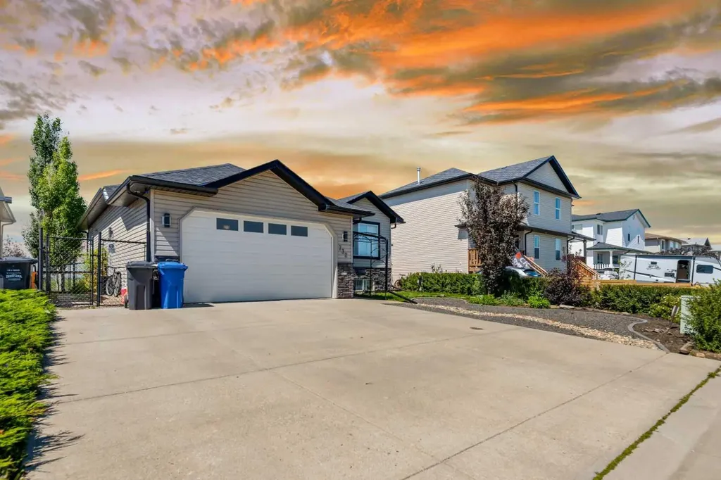 732 1 Avenue Irricana AB T0M1B0