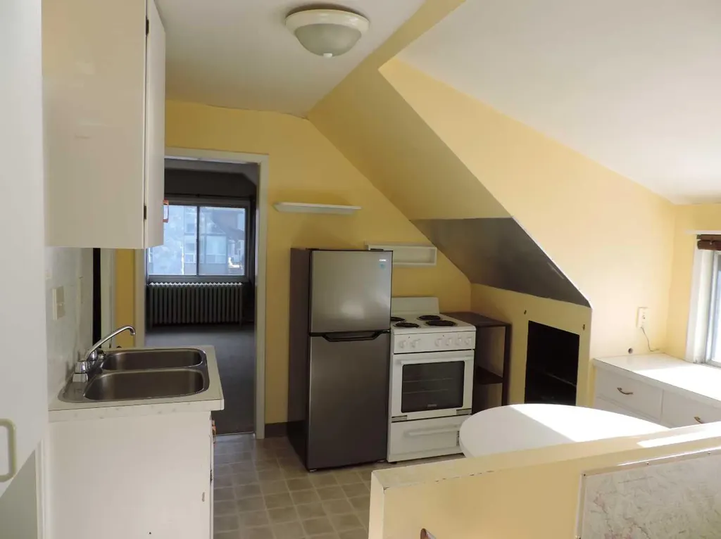 208 Patricia Street Jasper AB T0E 1E0