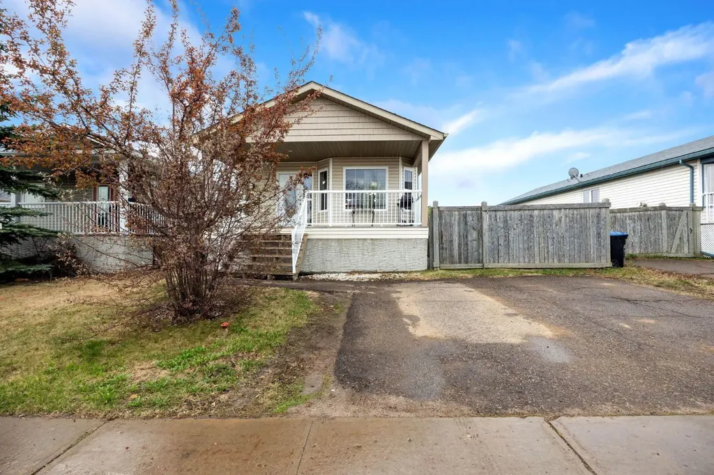 209 Ash Way Fort Mcmurray AB T9K 0E9