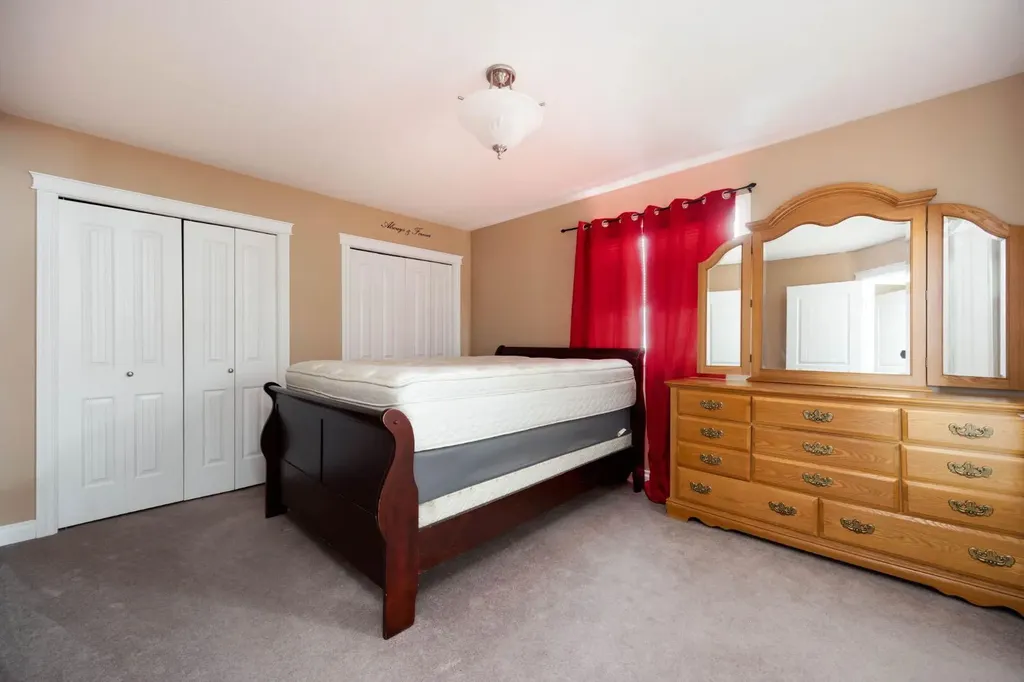 209 Ash Way Fort Mcmurray AB T9K 0E9