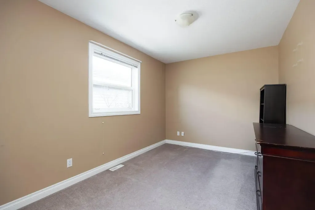209 Ash Way Fort Mcmurray AB T9K 0E9