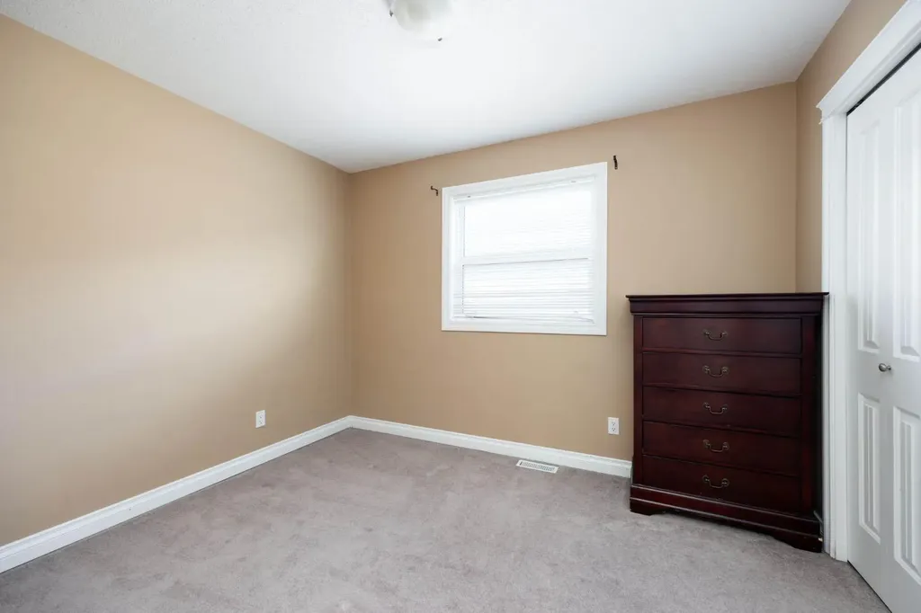 209 Ash Way Fort Mcmurray AB T9K 0E9